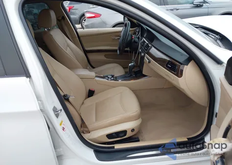 2009 BMW 328I z USA, uszkodzony, nr VIN WBAPH575X9NM33506